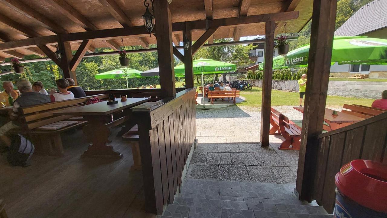 Hostel In Picerija Spajza Mojstrana Dış mekan fotoğraf