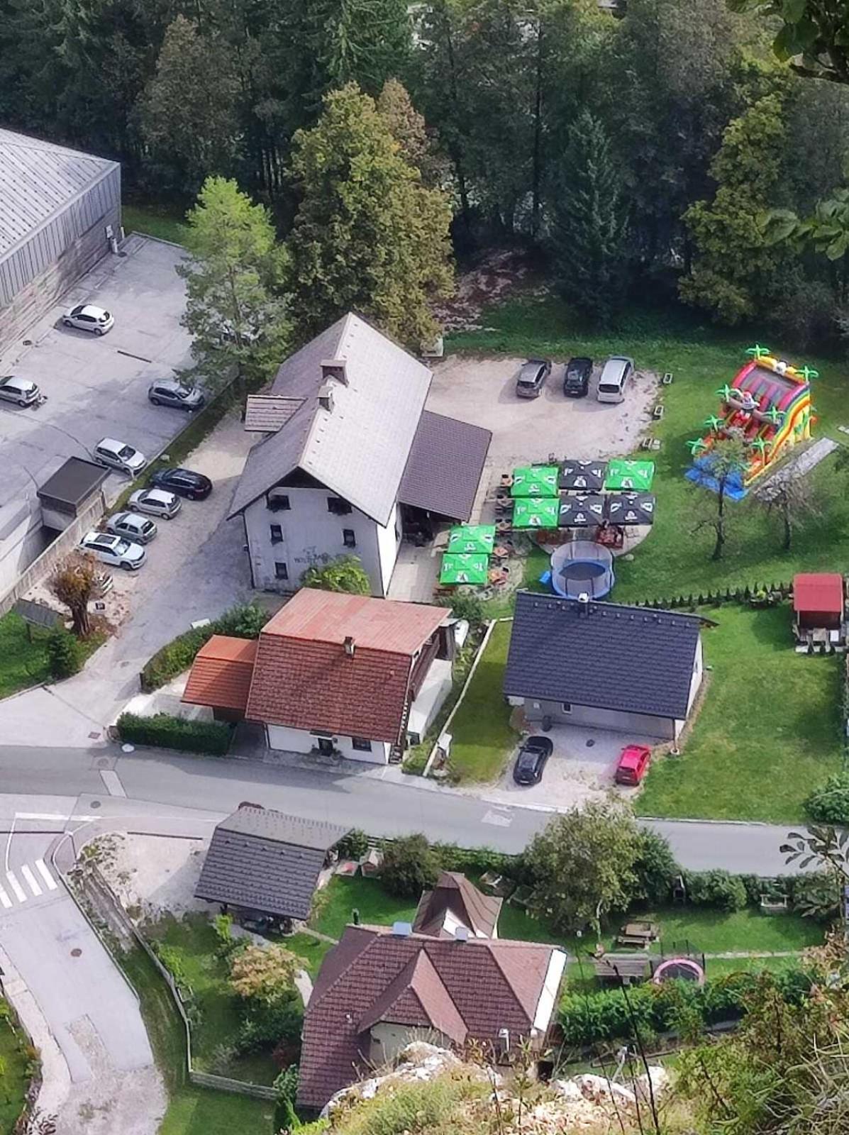 Hostel In Picerija Spajza Mojstrana Dış mekan fotoğraf